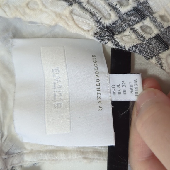 Anthropologie ett twa Eyelet Romper - Size 0 - Picture 6 of 12